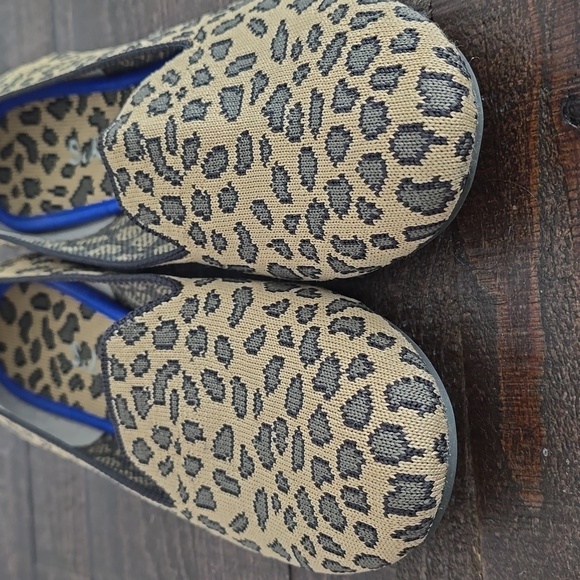 Cheetah Rothy’s Women’s Size W 7.5 - Picture 5 of 8